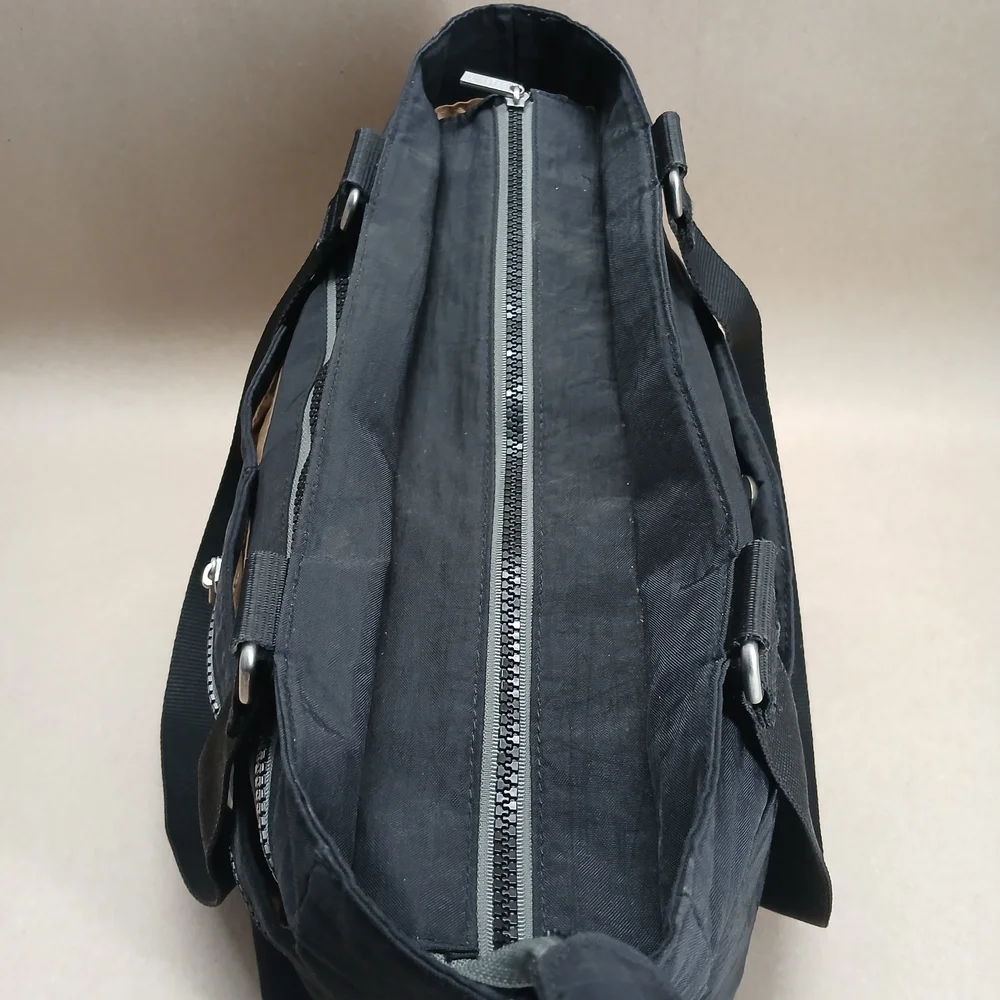 Baggallini Black Laptop Women's Bag - Picture 4 of 10